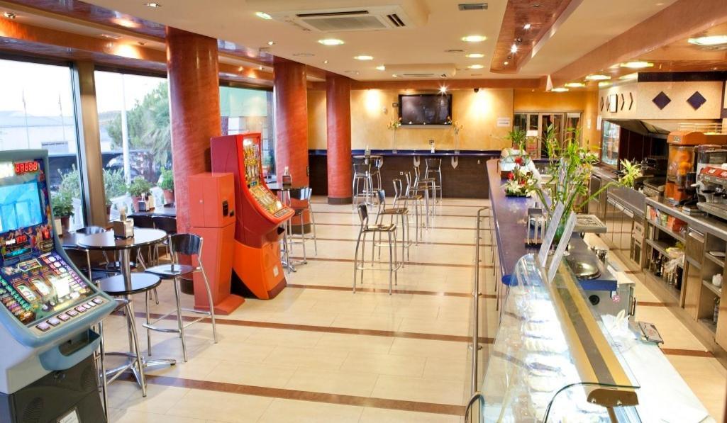 Hotel Torres I Villanueva Del Arzobispo Extérieur photo